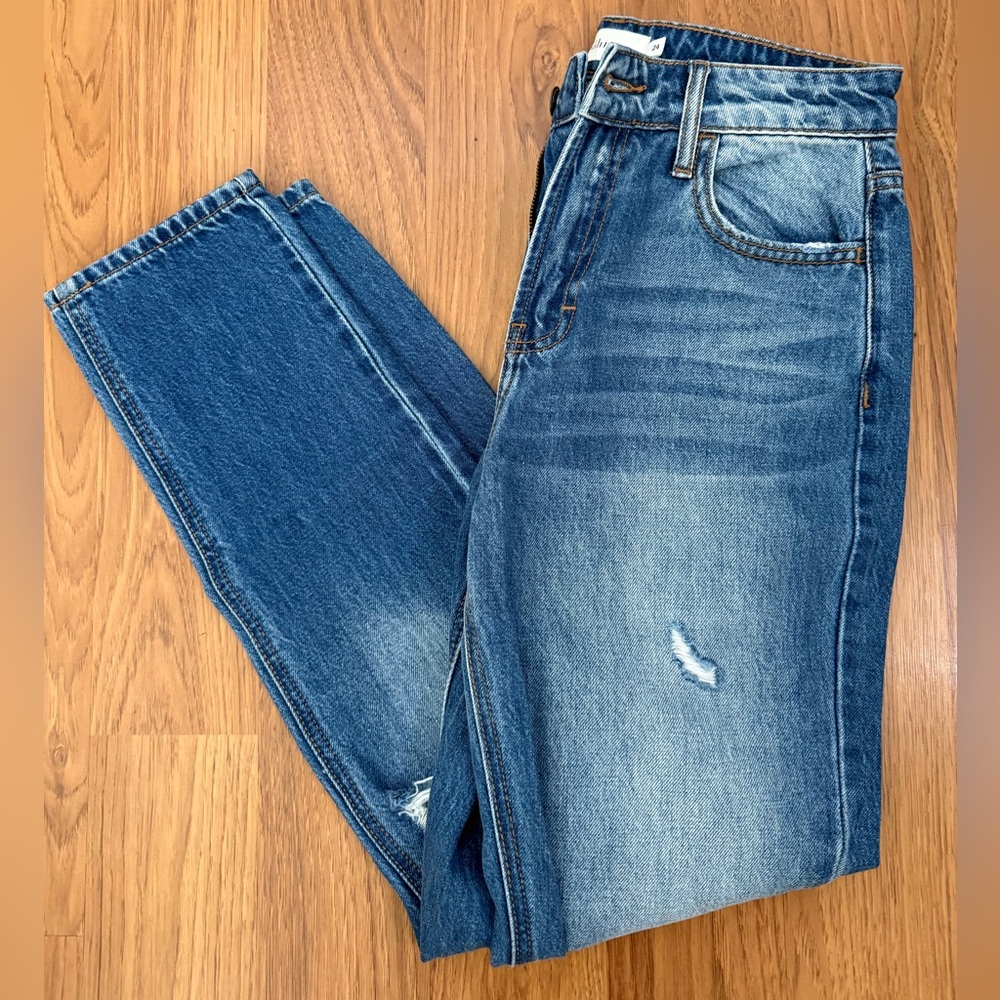 Stylish Blue Straight Leg Jeans